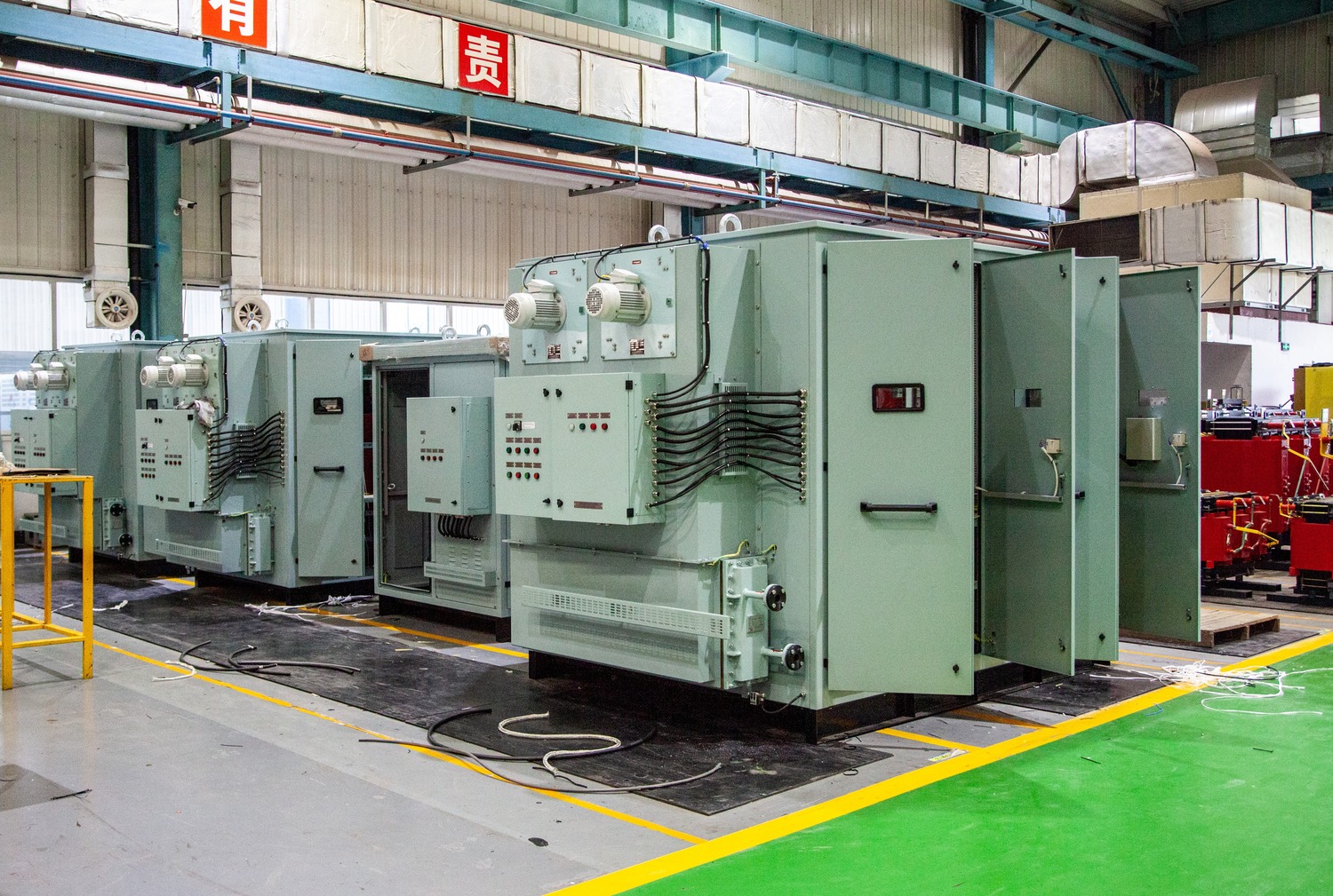 CEEG medium voltage AFWF marine transformer with cast resin insulation and water-cooling system.